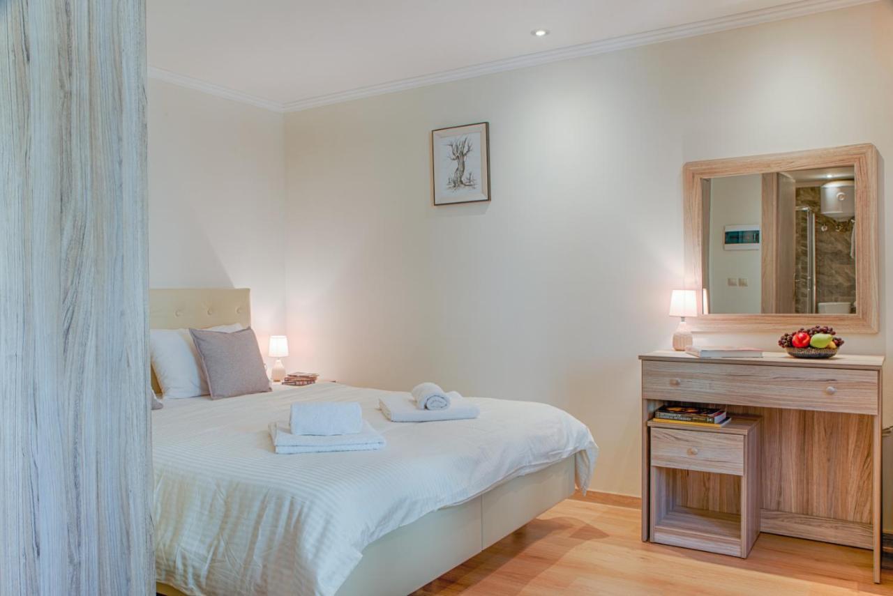Effie'S Suites Old Town By Estia Corfu  Exteriör bild